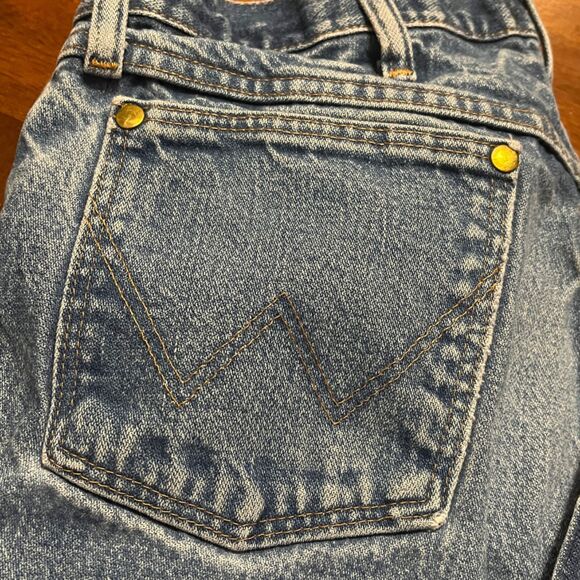 WRANGLER MENS 47MWZ REGULAR FIT SIZE 34X30 DISTRESSED MEDIUM WASH JEANS - Picture 11 of 11